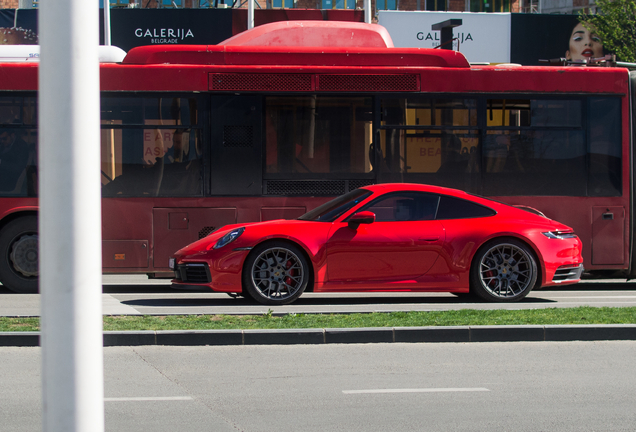 Porsche 992 Carrera 4S