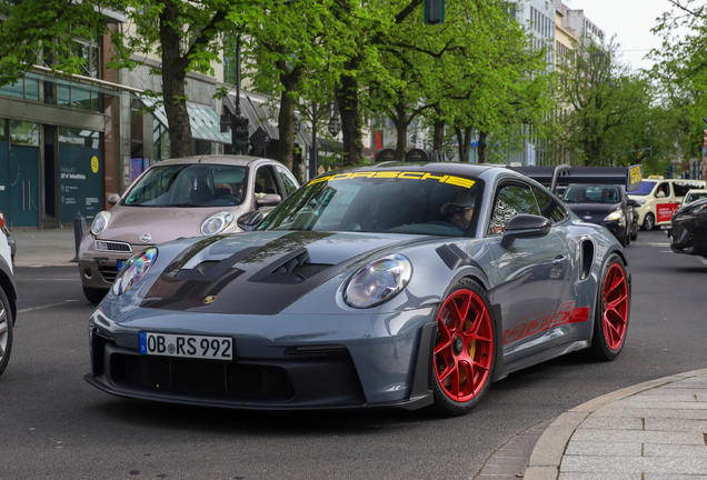 Porsche 992 GT3 RS Weissach Package