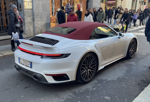 Porsche 992 Turbo Cabriolet