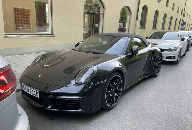 Porsche 992 Turbo S Cabriolet