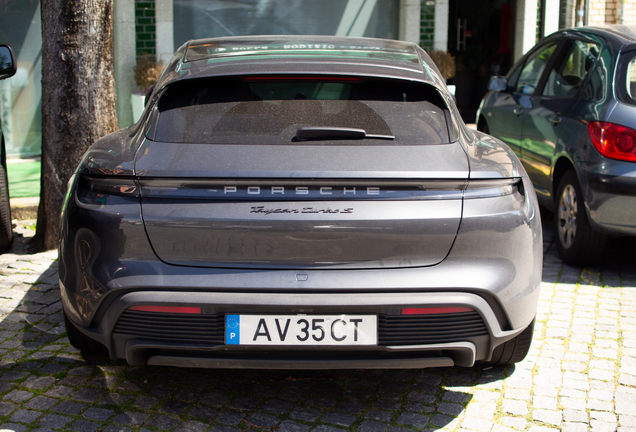 Porsche Taycan Turbo S Sport Turismo