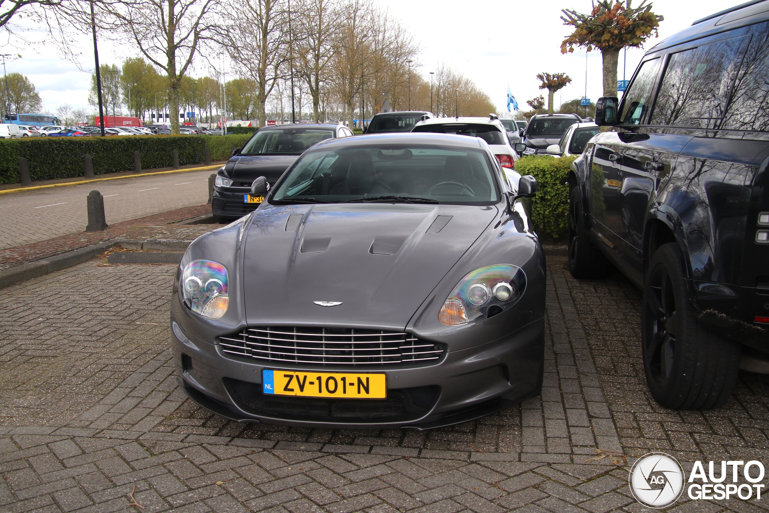 Aston Martin DBS