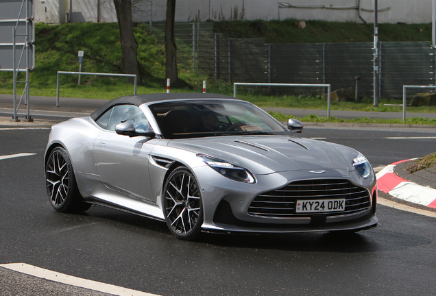 Aston Martin DB12 Volante