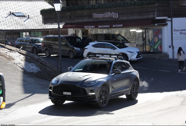 Aston Martin DBX707