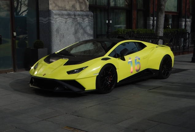 Lamborghini Huracán LP640-2 STO