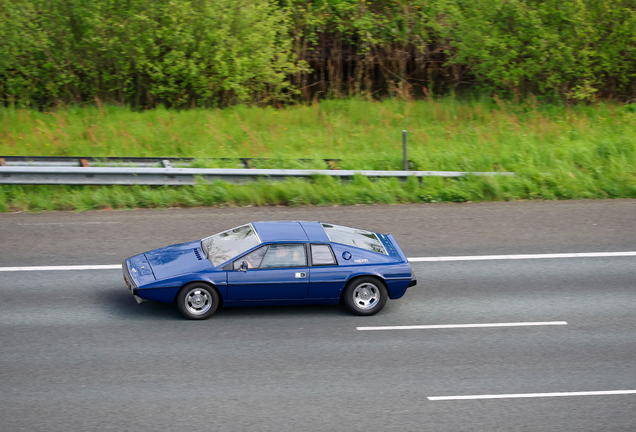 Lotus Esprit