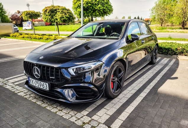 Mercedes-AMG A 45 S W177