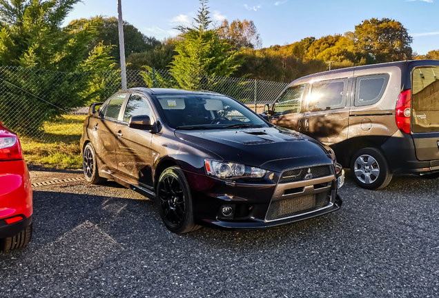 Mitsubishi Lancer Evolution X MR