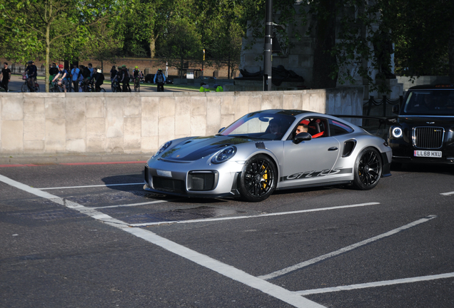 Porsche 991 GT2 RS Weissach Package