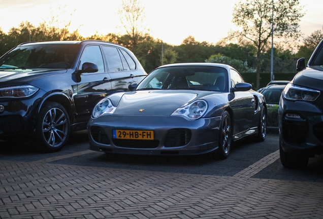 Porsche 996 Turbo