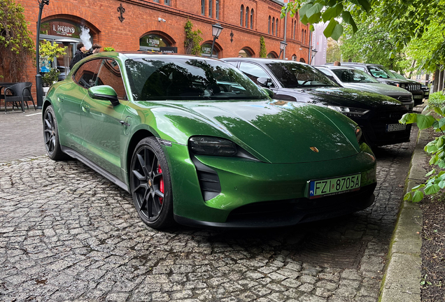 Porsche Taycan GTS Sport Turismo