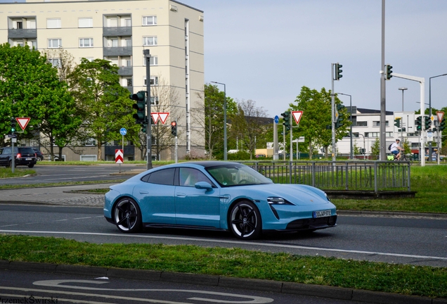 Porsche Taycan Turbo S