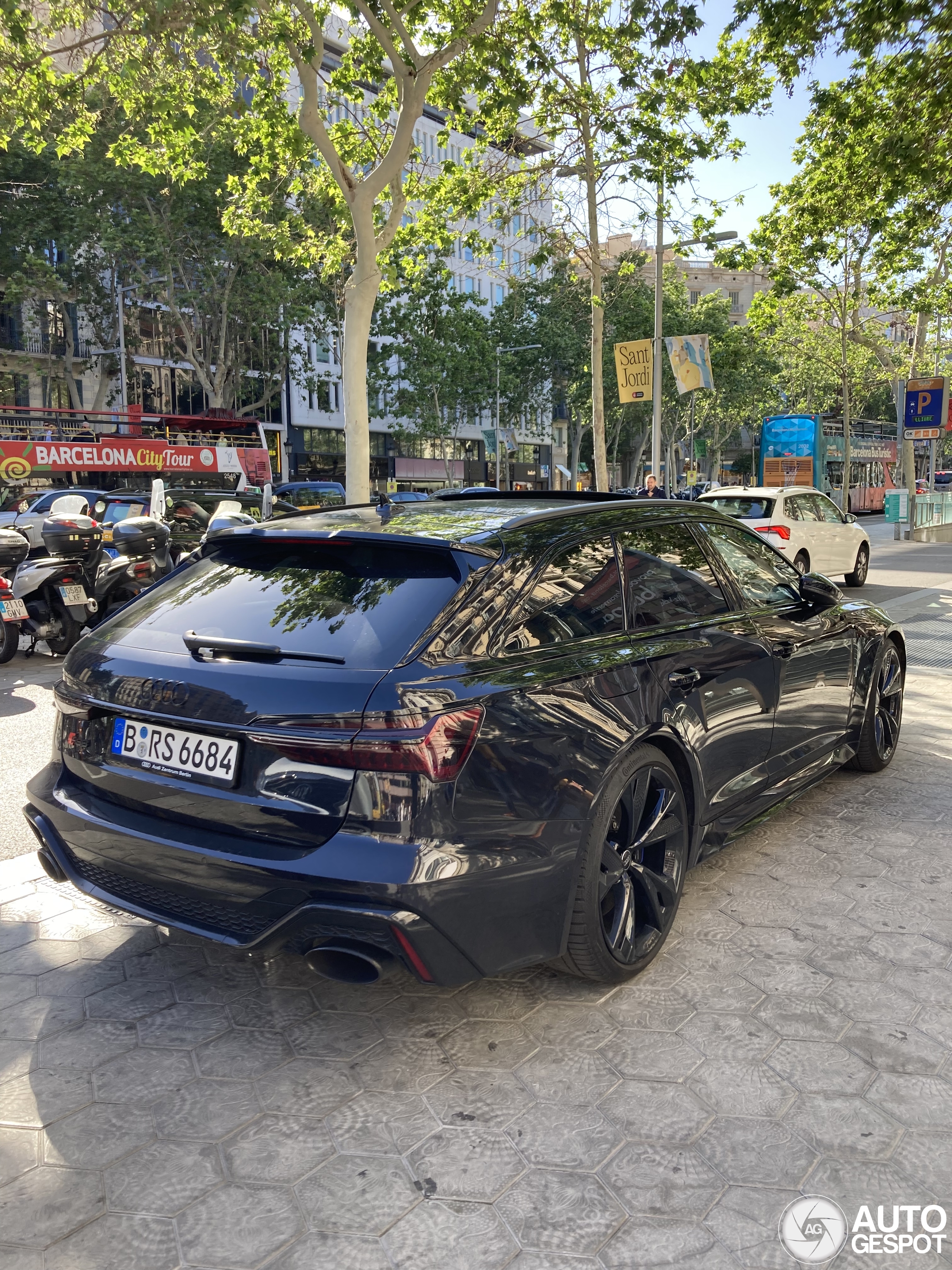 Audi RS6 Avant C8