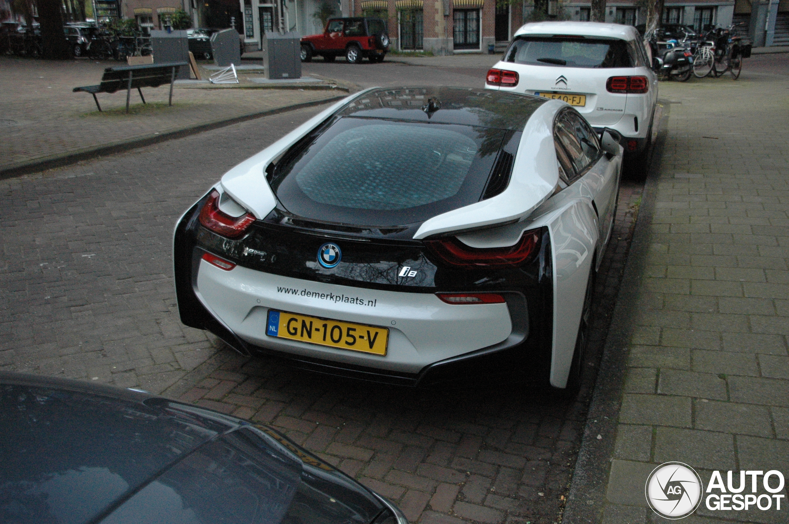 BMW i8