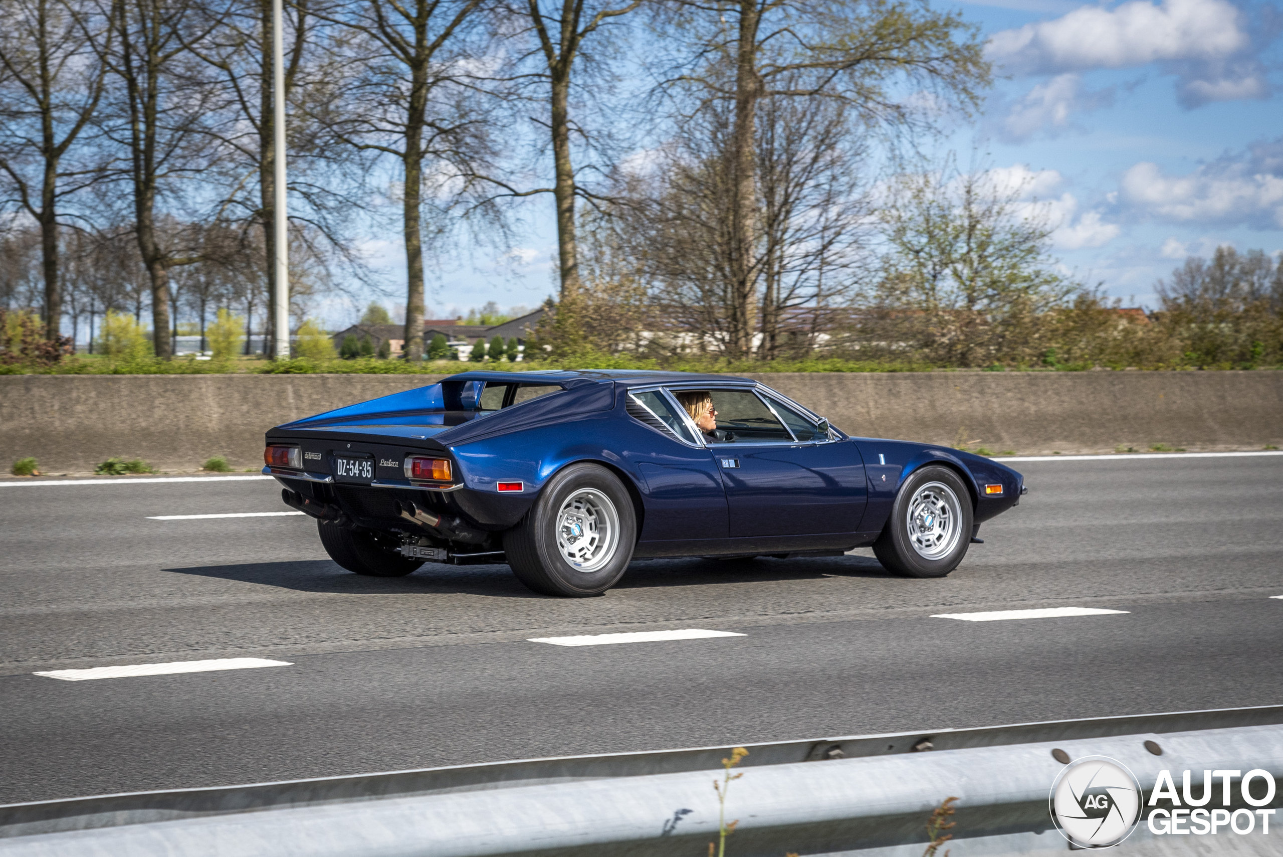 De Tomaso Pantera L