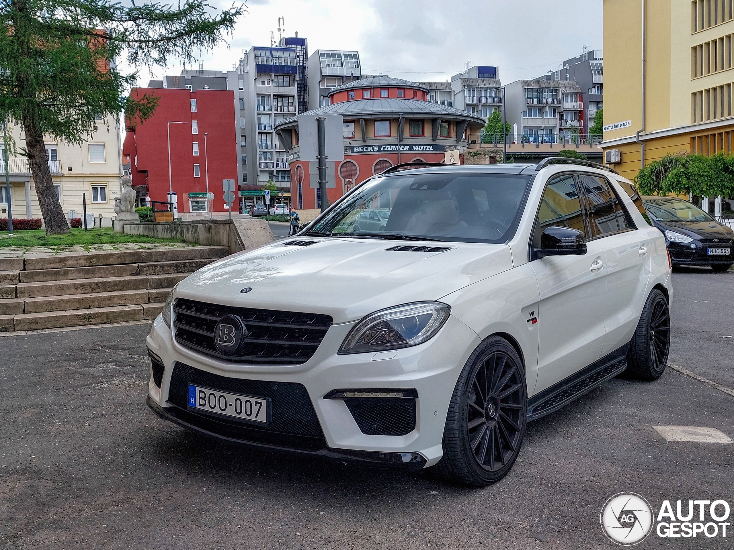 Mercedes-Benz ML 63 AMG W166