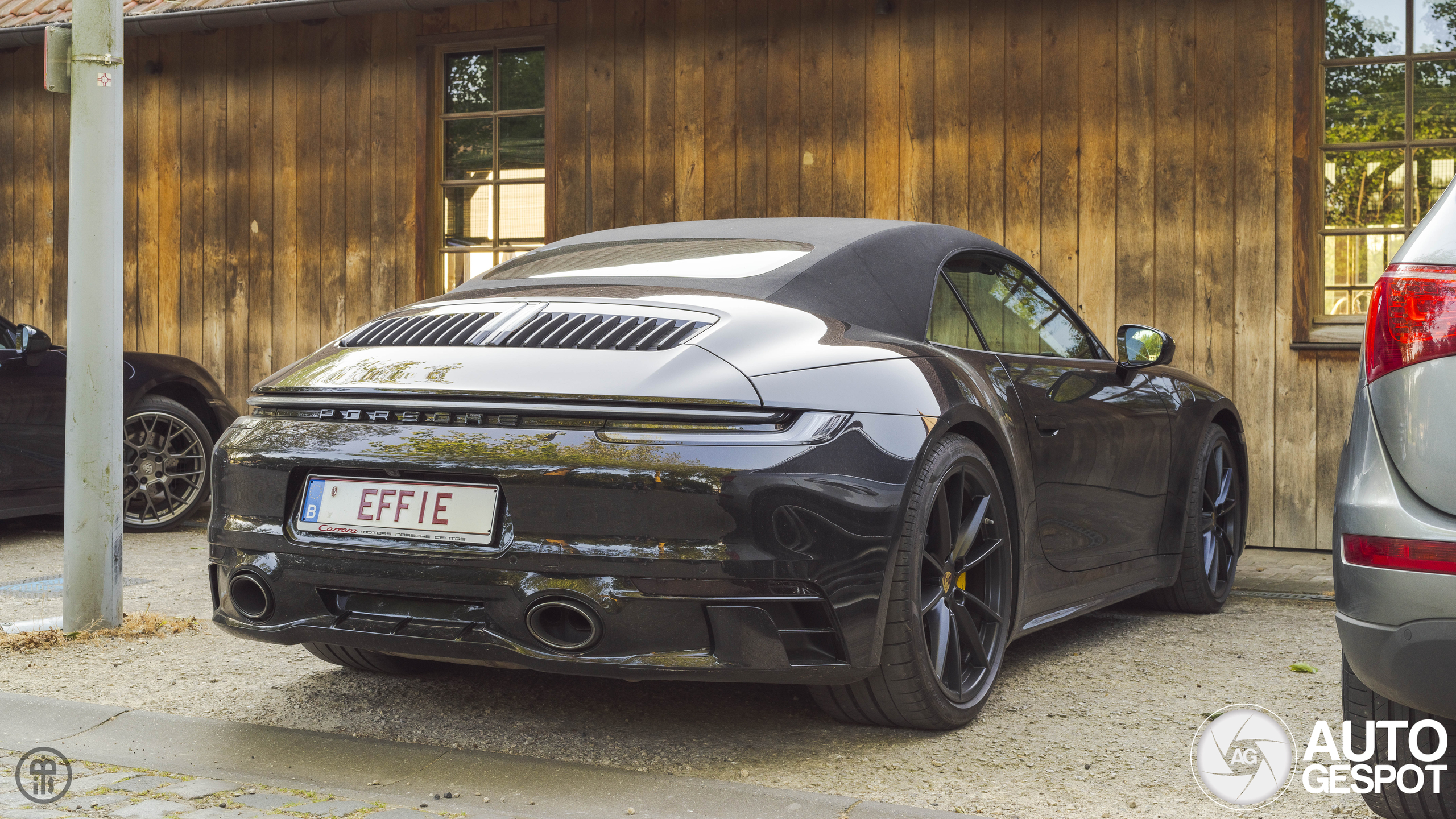 Porsche 992 Carrera 4S Cabriolet