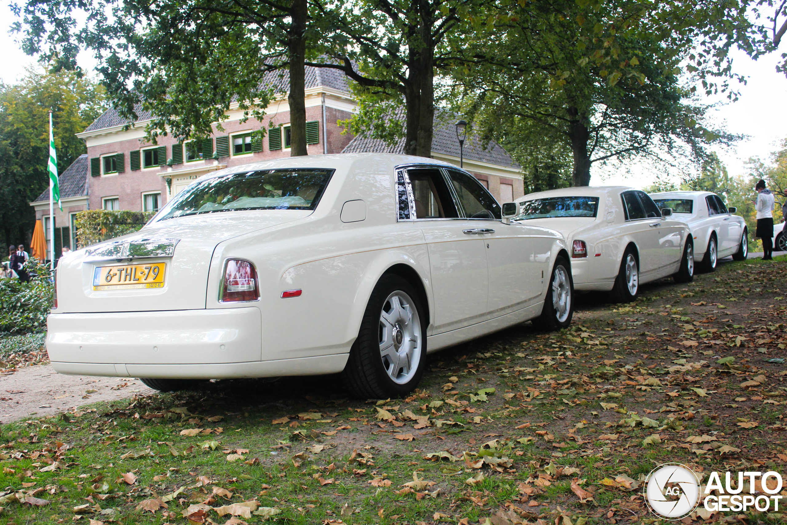 Do you want to arrive like the greatest boss? Then rent these three Phantoms
