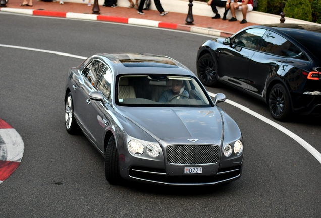 Bentley Flying Spur V8