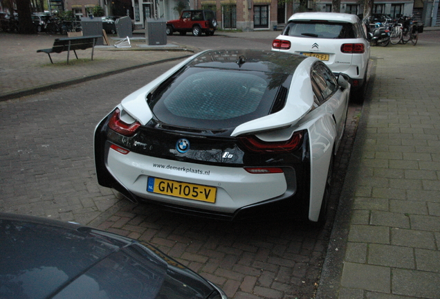 BMW i8