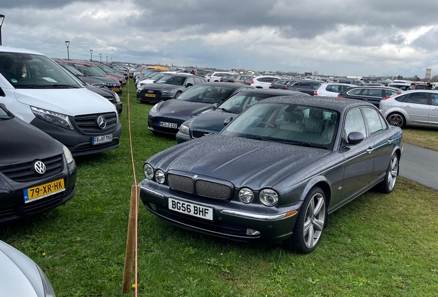 Jaguar XJR