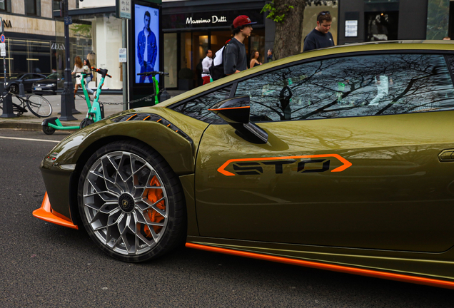 Lamborghini Huracán LP640-2 STO