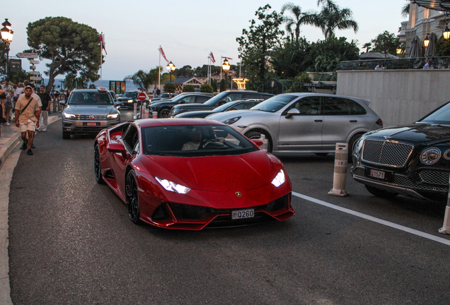 Lamborghini Huracán LP640-4 EVO