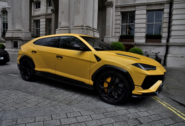 Lamborghini Urus Performante