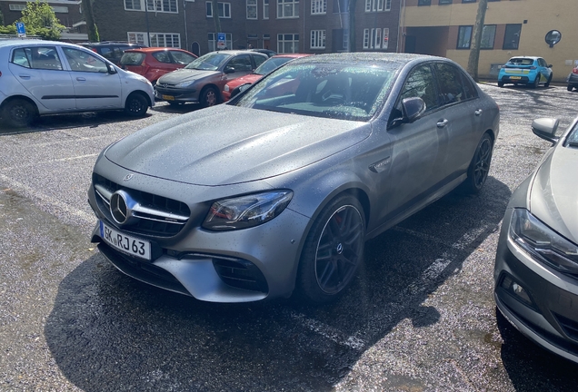 Mercedes-AMG E 63 S W213