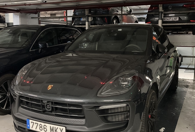 Porsche 95B Macan GTS MkIII