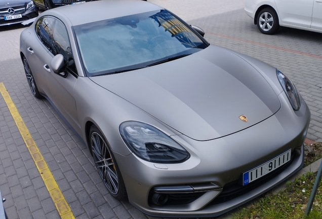 Porsche 971 Panamera Turbo