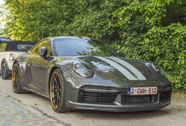 Porsche 992 Sport Classic