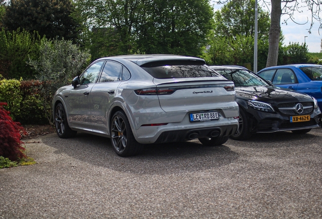 Porsche Cayenne Coupé Turbo S E-Hybrid