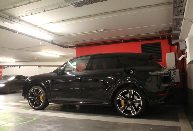 Porsche Cayenne Turbo S E-Hybrid