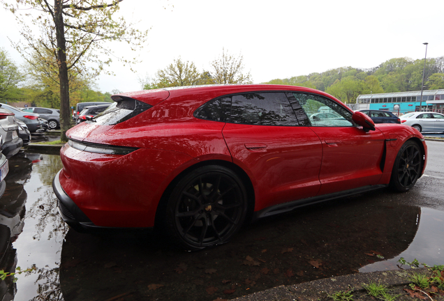 Porsche Taycan GTS Sport Turismo