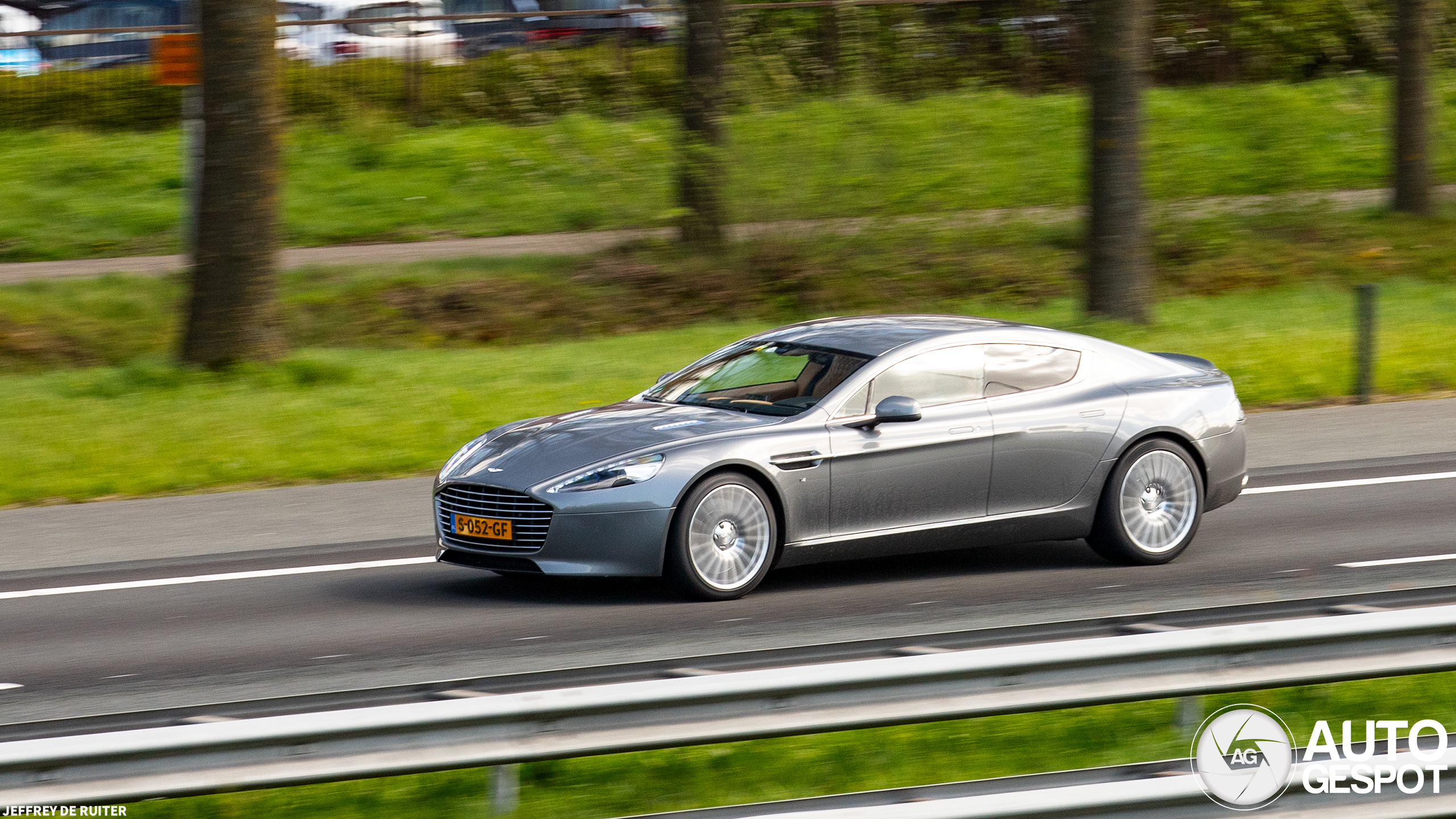 Aston Martin Rapide S