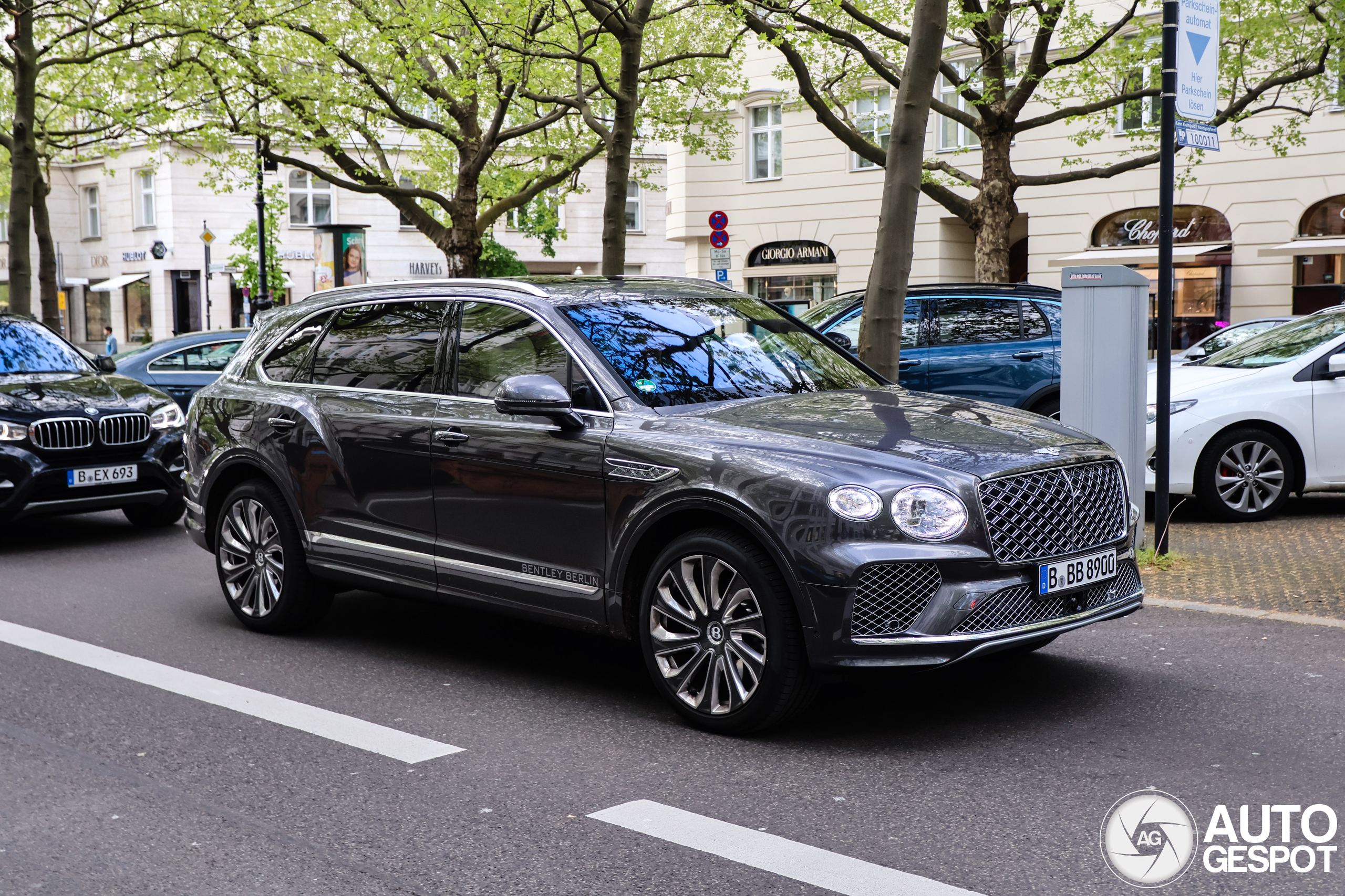 Bentley Bentayga EWB Mulliner