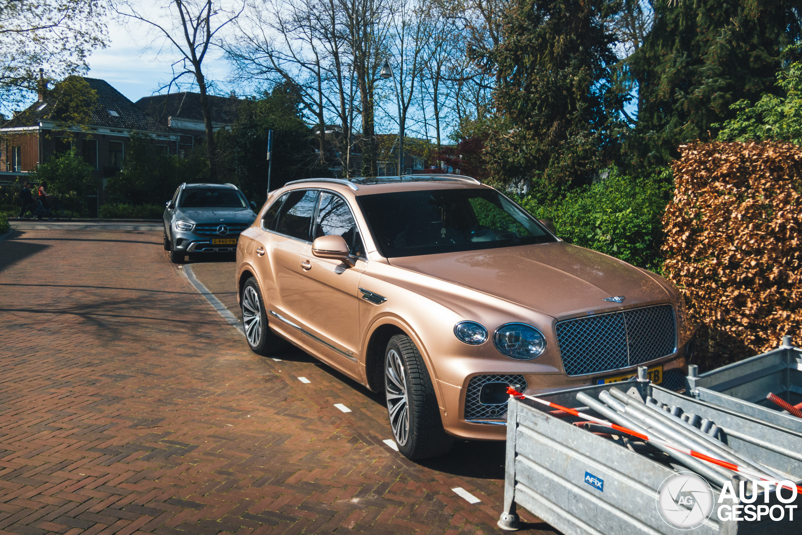 Bentley Bentayga Hybrid 2021