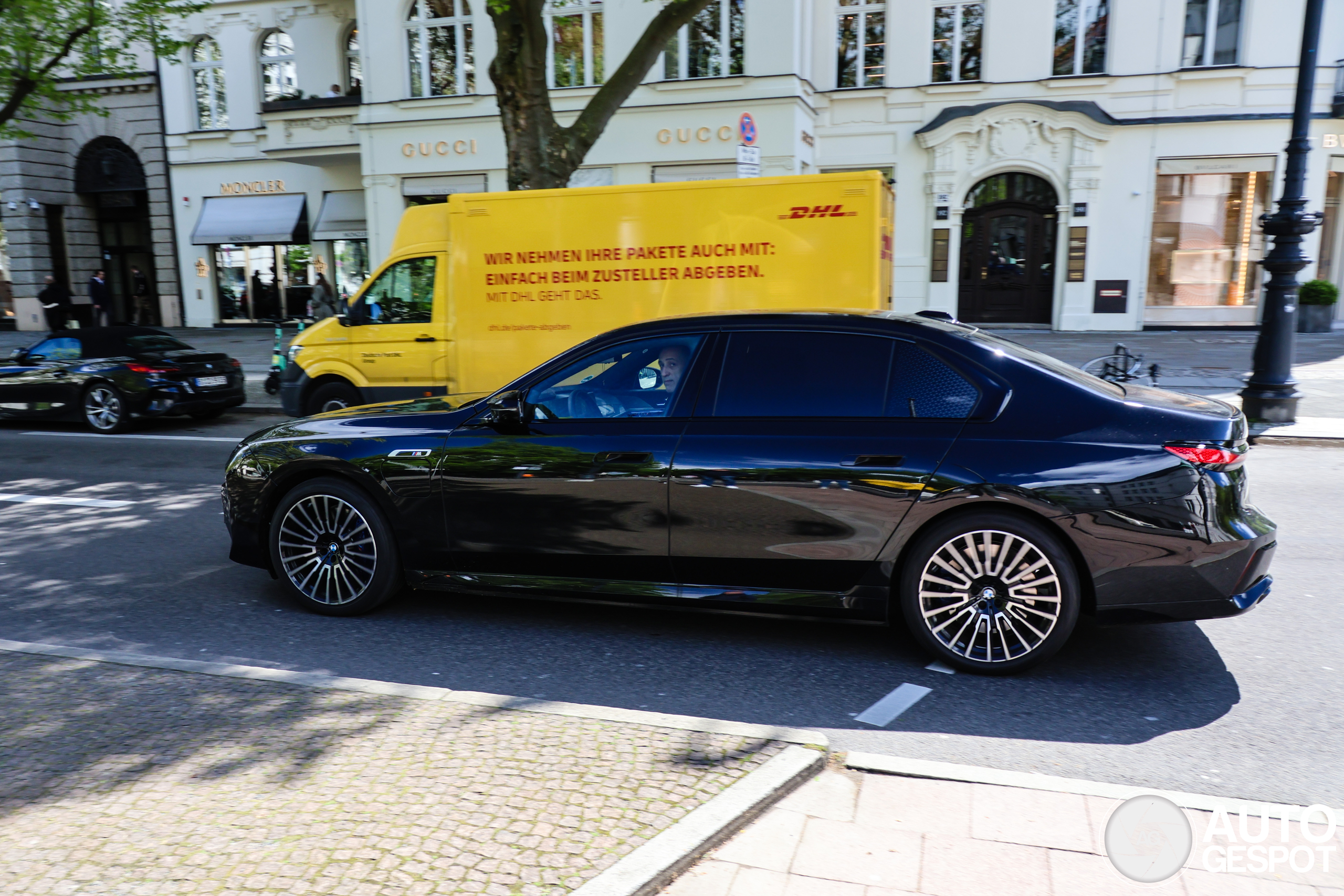 BMW M760e xDrive