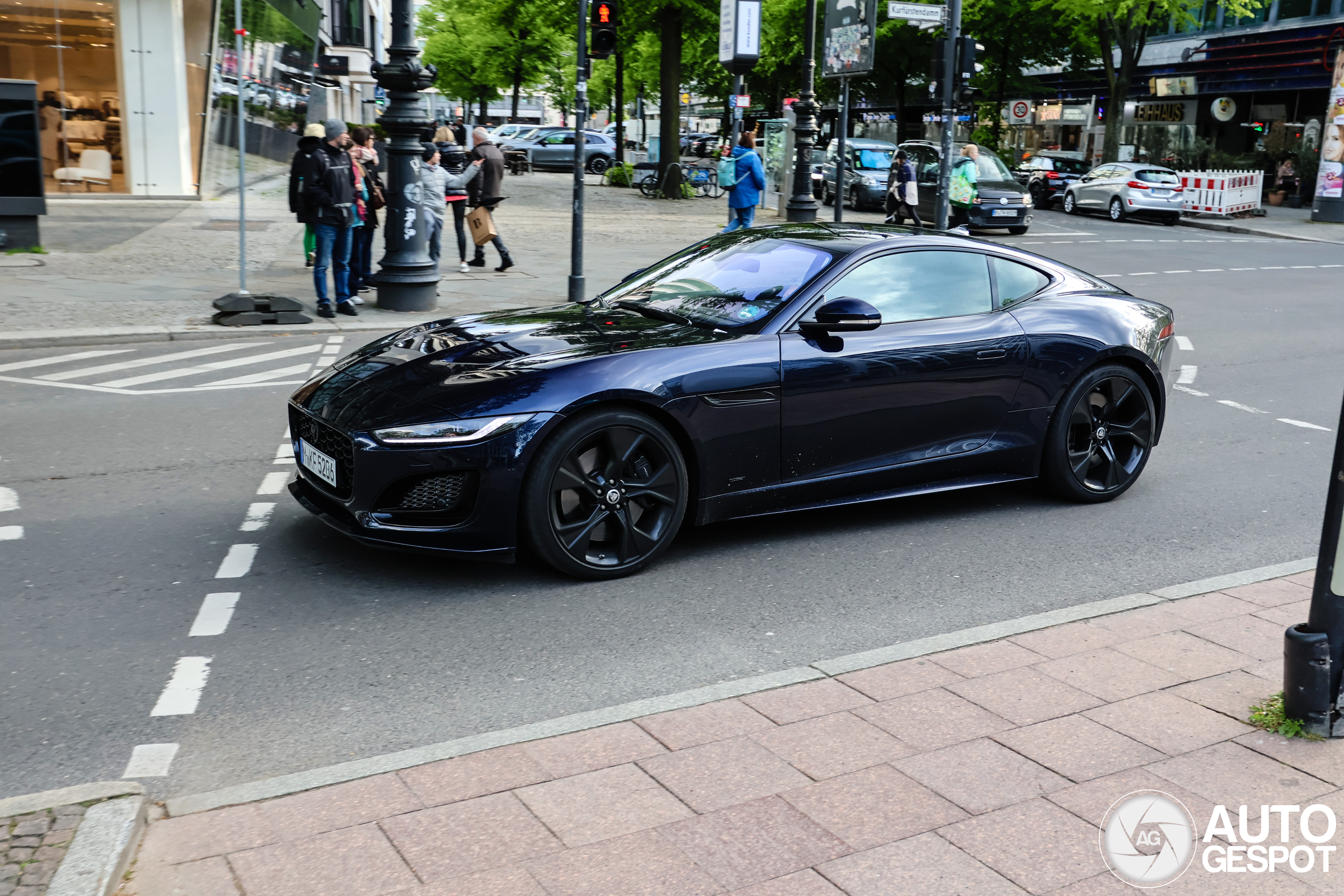 Jaguar F-TYPE P450 75 Coupé