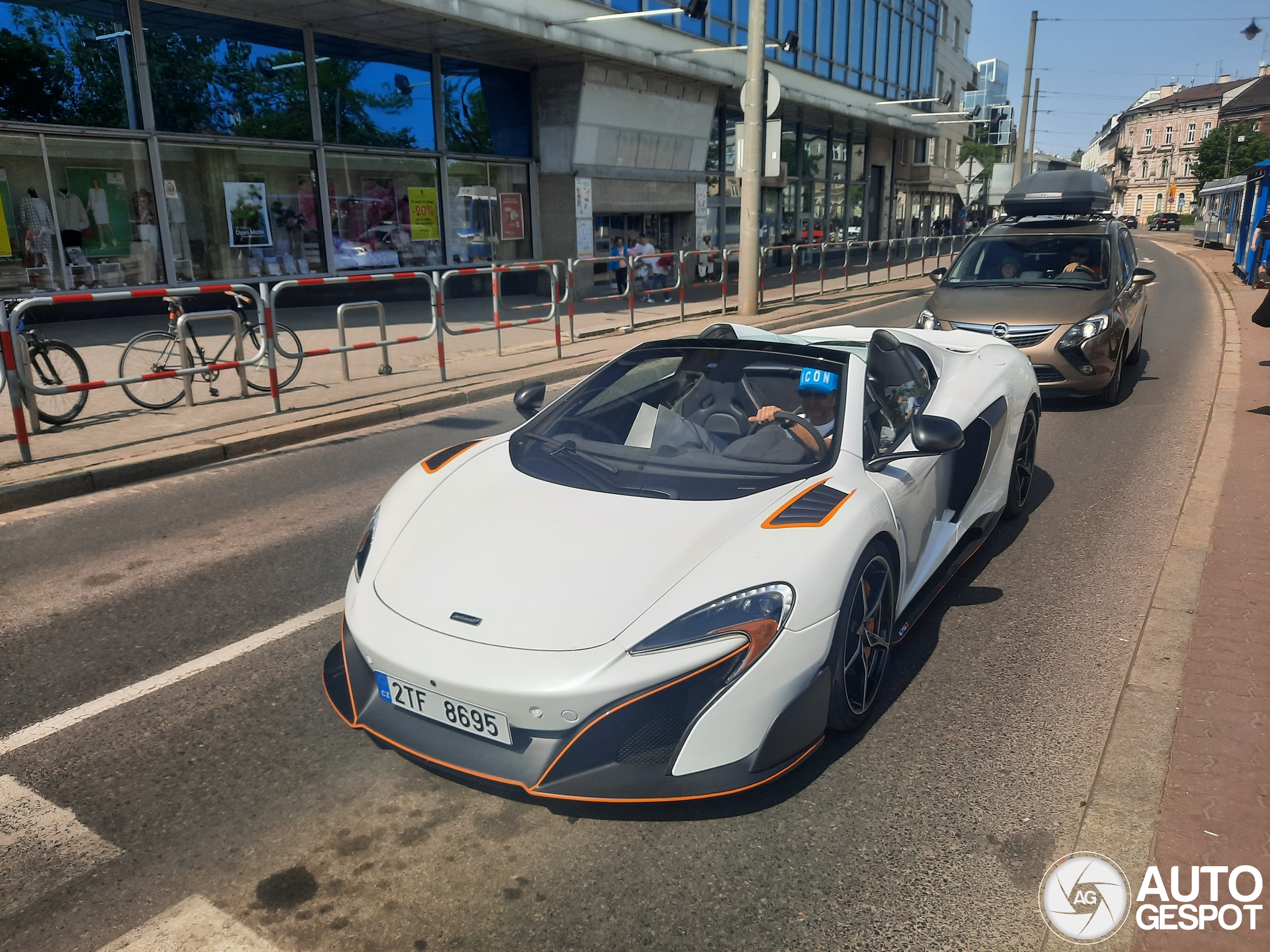 McLaren 675LT Spider