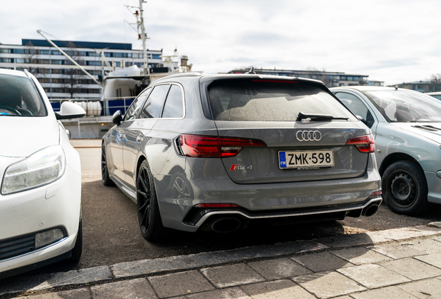 Audi RS4 Avant B9