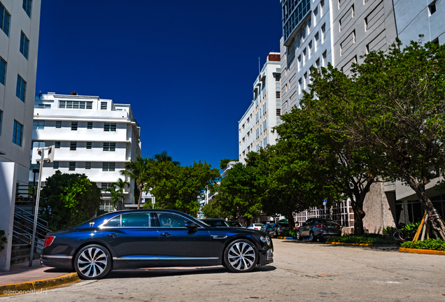 Bentley Flying Spur V8 2021