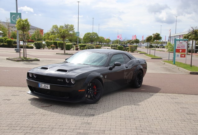 Dodge Challenger SRT Hellcat Widebody