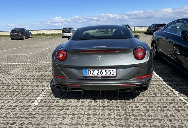 Ferrari California T