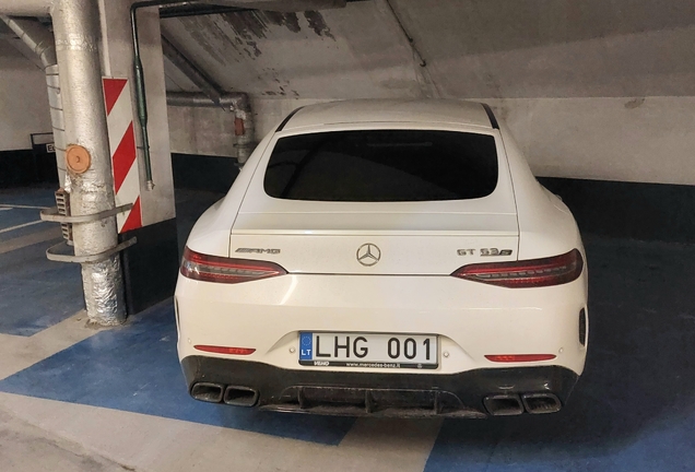 Mercedes-AMG GT 63 S X290