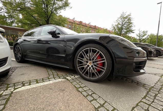 Porsche 971 Panamera GTS Sport Turismo