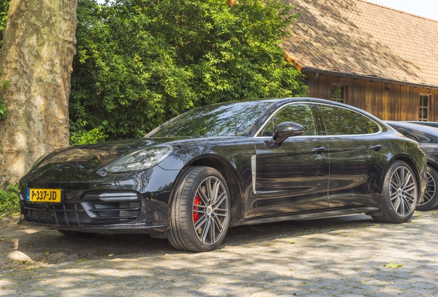 Porsche 971 Panamera Turbo Executive