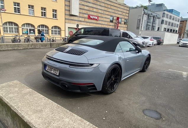 Porsche 992 Carrera 4 GTS Cabriolet