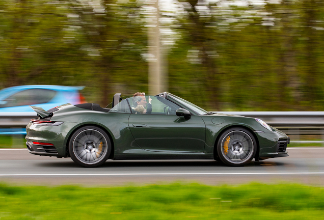 Porsche 992 Carrera 4S Cabriolet